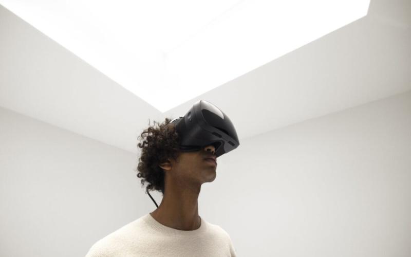 VR