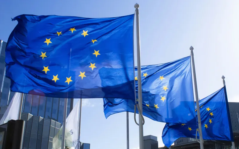 UE