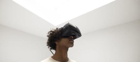 VR